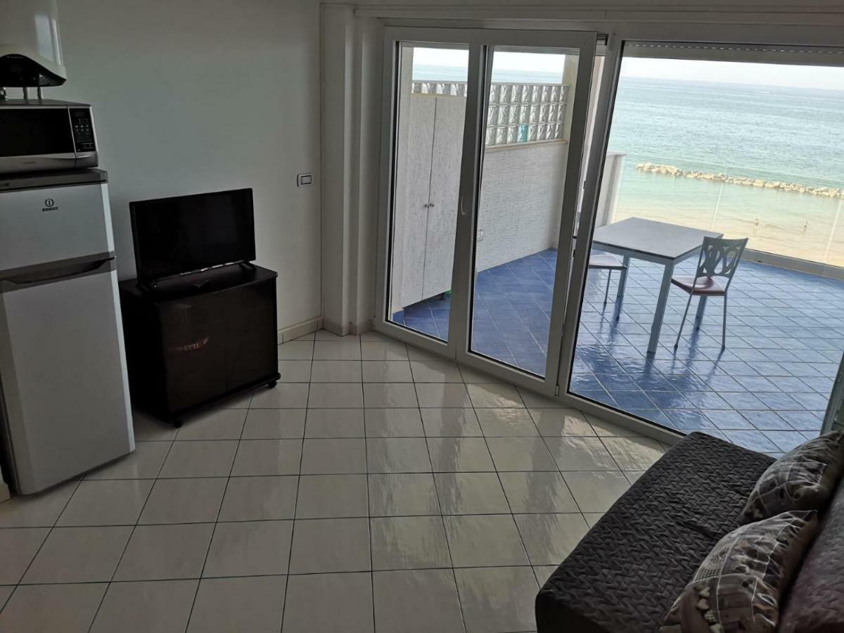 Apartment Sea View Termoli Dış mekan fotoğraf